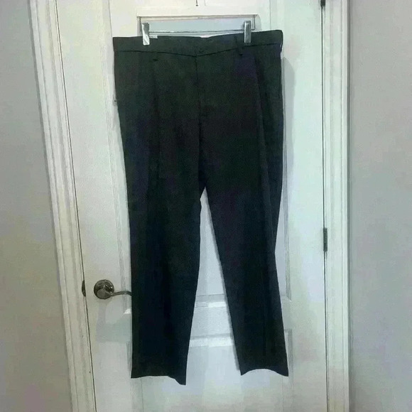 NWT Dockers Mens  Classic Fit Signature Khaki Lux Cotton Stretch Pants - Picture 1 of 7
